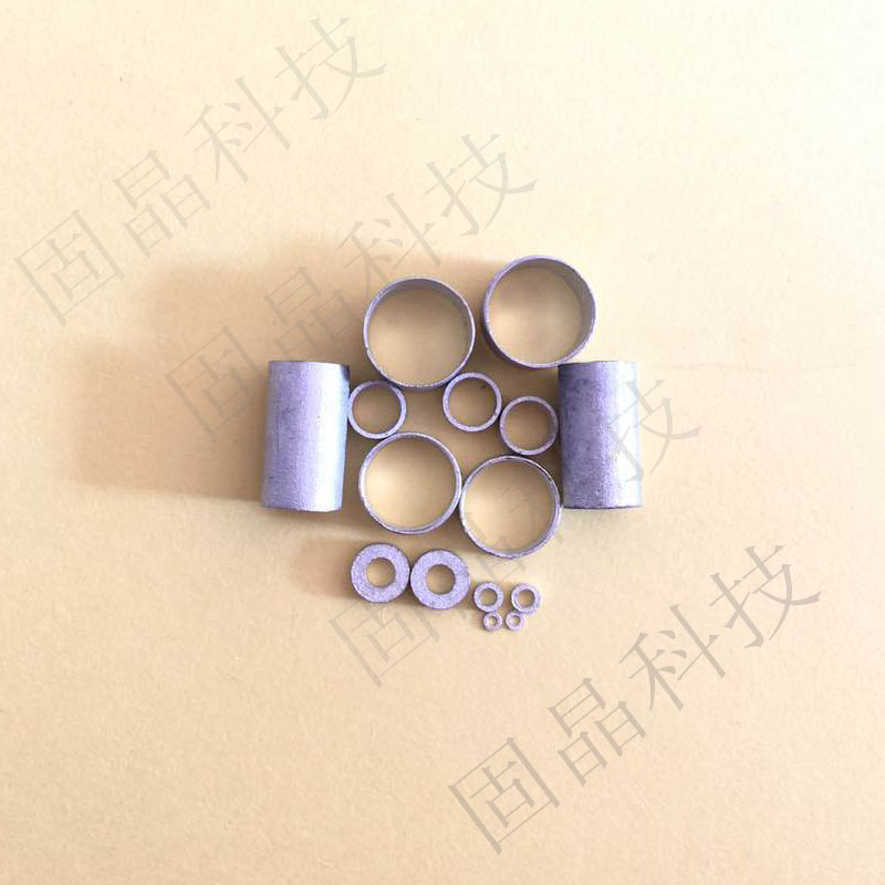 首先，應(yīng)找到無(wú)鉛焊錫環(huán)焊接與有鉛焊接的本質(zhì)區(qū)別，就是無(wú)鉛焊錫環(huán)焊接的焊點(diǎn)比有鉛焊接高出34℃，對(duì)此，PCB制造業(yè)無(wú)論從設(shè)備、原材料還是工藝、檢測(cè)等方面都要有所改變，以滿(mǎn)足無(wú)鉛焊錫環(huán)焊接的需求。